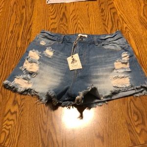 Sz L Easel denim shorts NWT Free shipping through 7/15